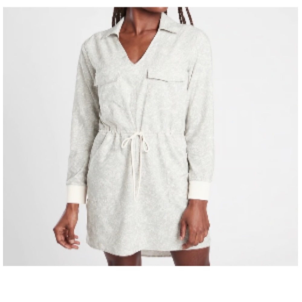 Athleta Zuma Shirt Dress Size M Gray Snakeskin Animal Print Drawstring Pockets